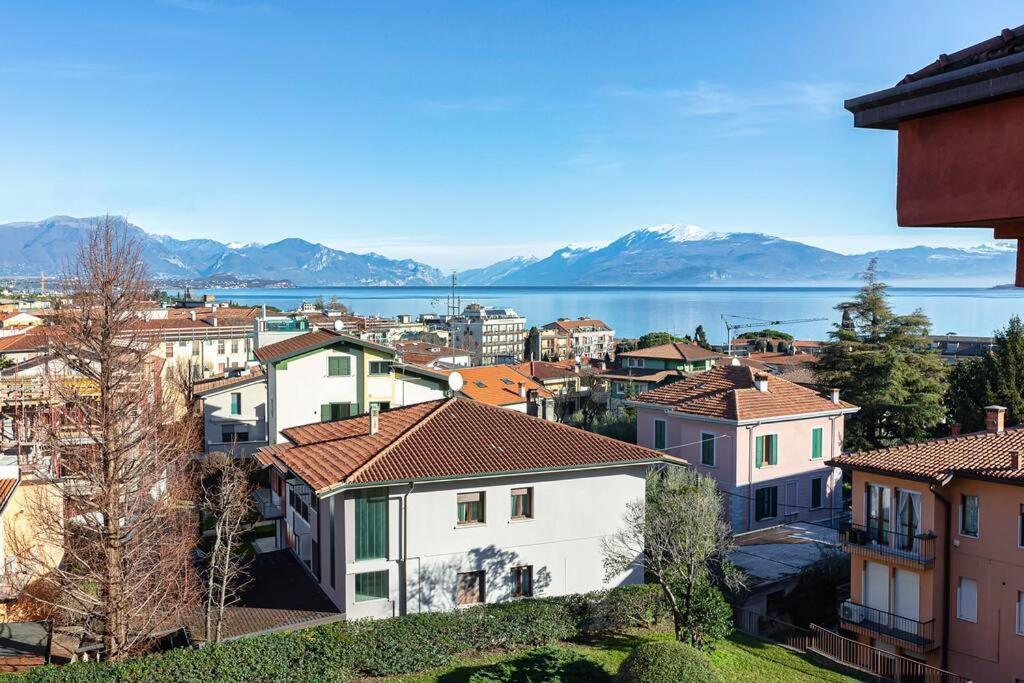 Garda Lake View Apartment Desenzano del Garda Exterior photo