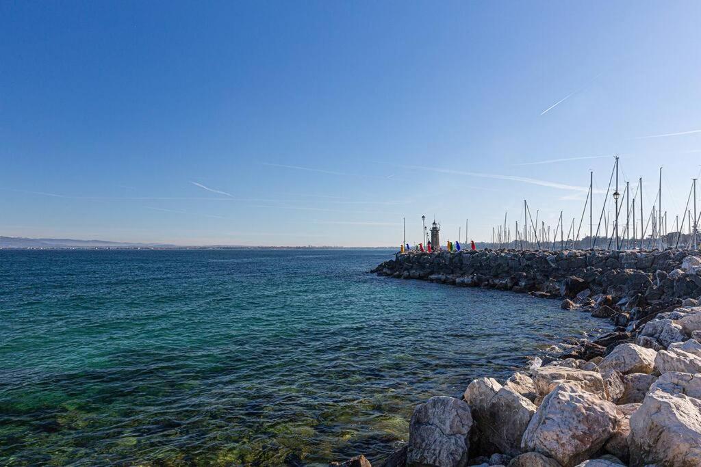 Garda Lake View Apartment Desenzano del Garda Exterior photo