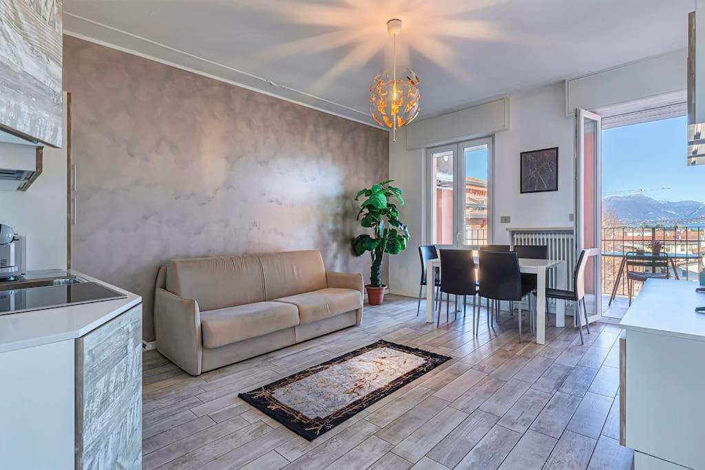 Garda Lake View Apartment Desenzano del Garda Exterior photo