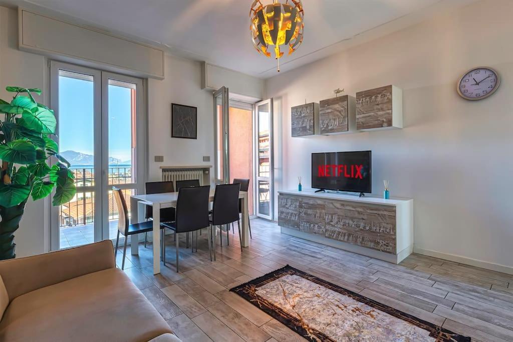 Garda Lake View Apartment Desenzano del Garda Exterior photo